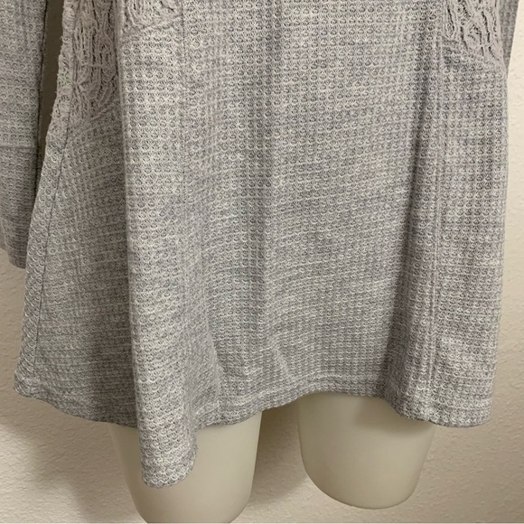 RXB Light Grey Waffle Knit Lace Peplum Sweater Top Size S - Picture 4 of 8